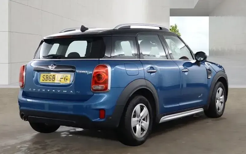 Used Mini Cooper D 150 HP (110 kW) 2018 Blue Hatchback