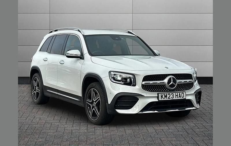 Used Mercedes GLB200 AMG Line Premium 163 HP (119 kW) 2023 White SUV