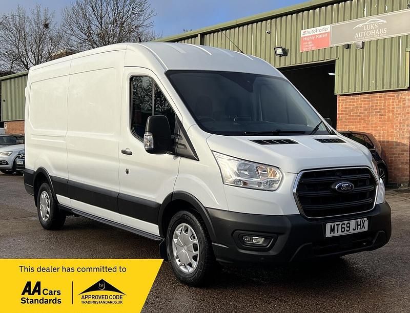 White Used 2019 Ford Transit Trend Van | £15,850 (Fair price) - Image 1/4