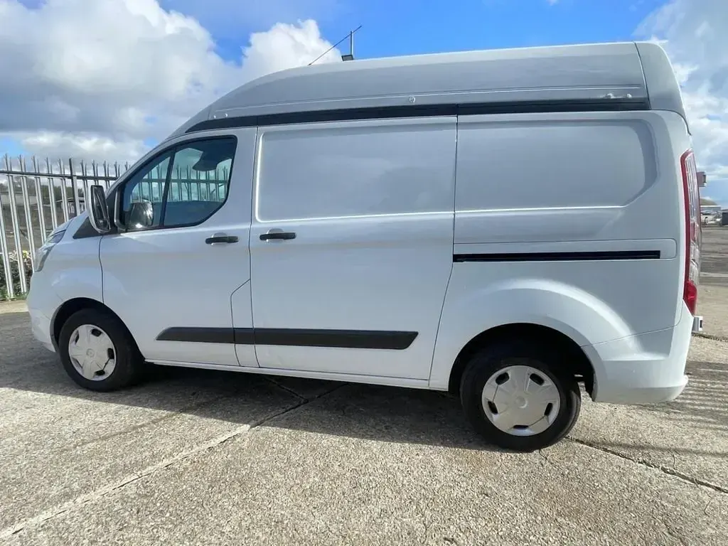 Second-hand Ford Transit Custom Trend 130 CP (95 kW) 2019 Alb Van