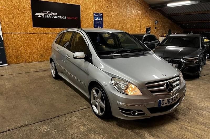 Used Mercedes B160 2010 Silver MPV