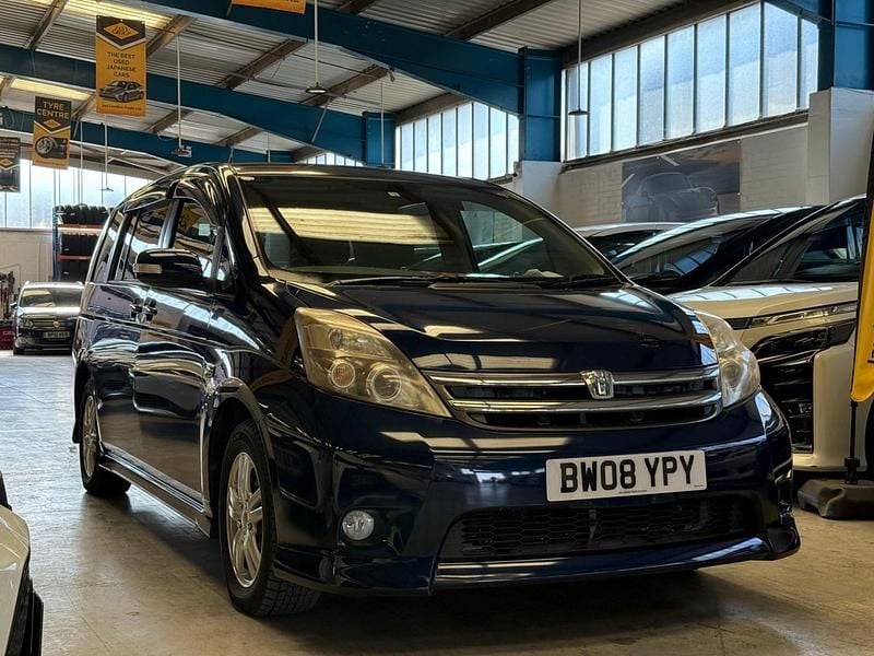 Blue Used 2025 Toyota Isis MPV | £3,990 - Image 1/4