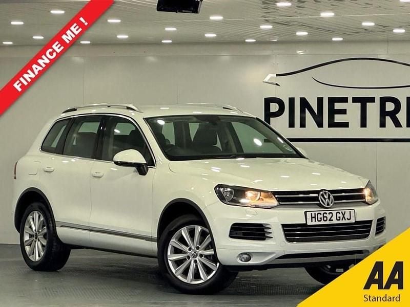 White Used 2012 VW Touareg SE SUV | £7,199 (Fair price) - Image 1/3