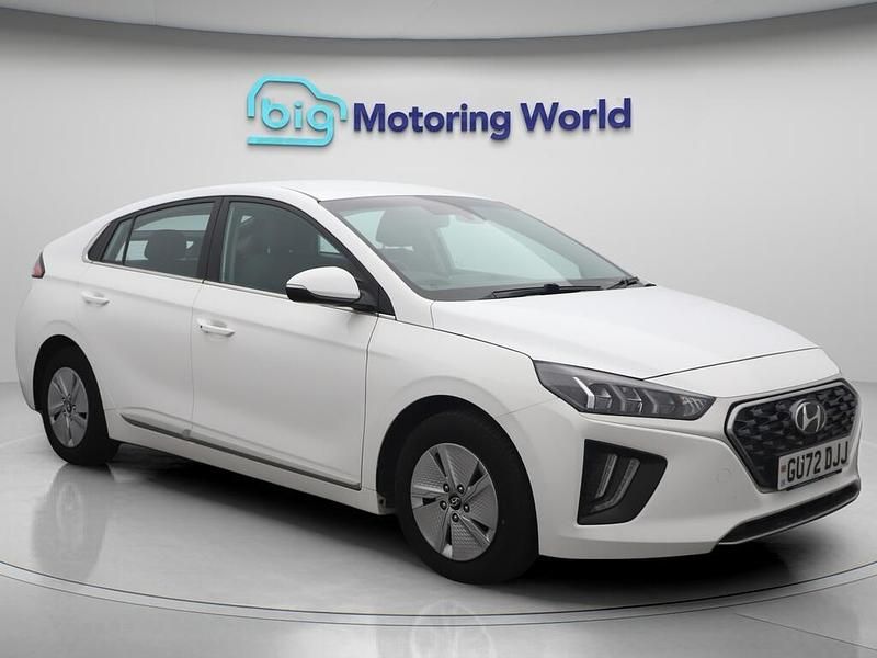 White Used 2022 Hyundai Ioniq Premium Sedan | £16,275 (Fair price) - Image 1/4
