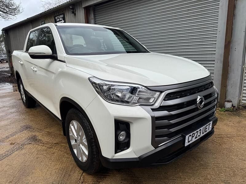 Used Ssangyong (KGM) Musso 181 HP (133 kW) 2023 White Pickup