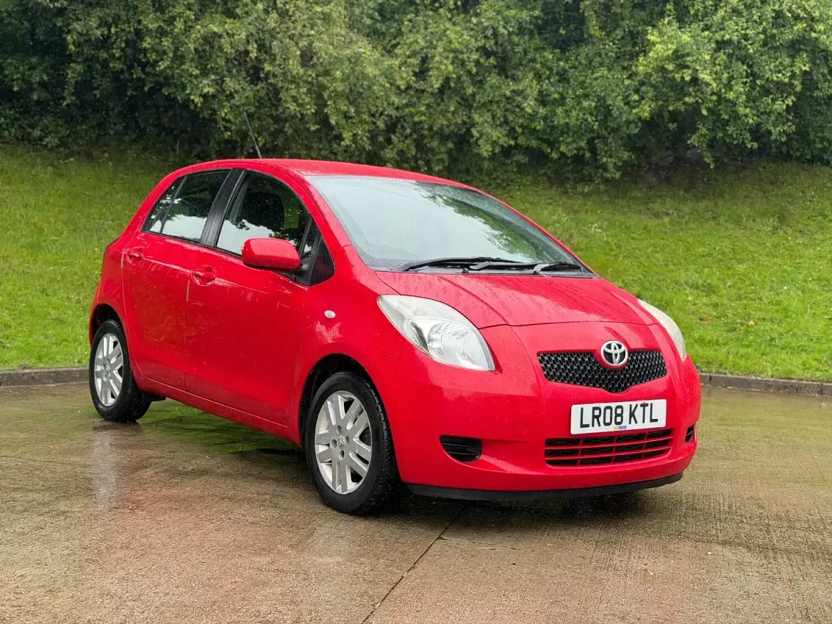 Used Toyota Yaris 2008 Red Hatchback