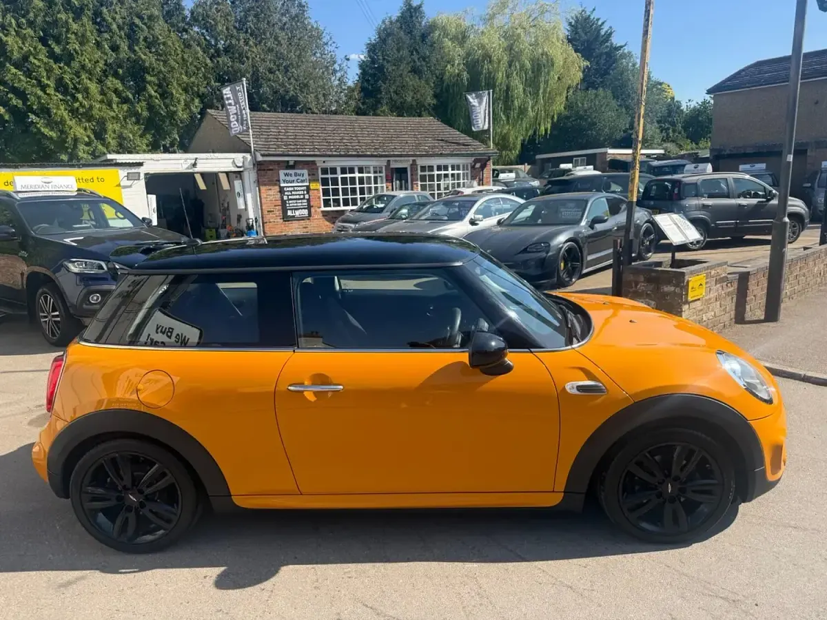 Used Mini Cooper Hatch 2017 Volcanic orange Hatchback