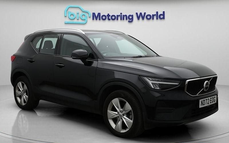 Used 2025 Volvo XC40 Core SUV | £24,300 (Super price) - Image 1/4