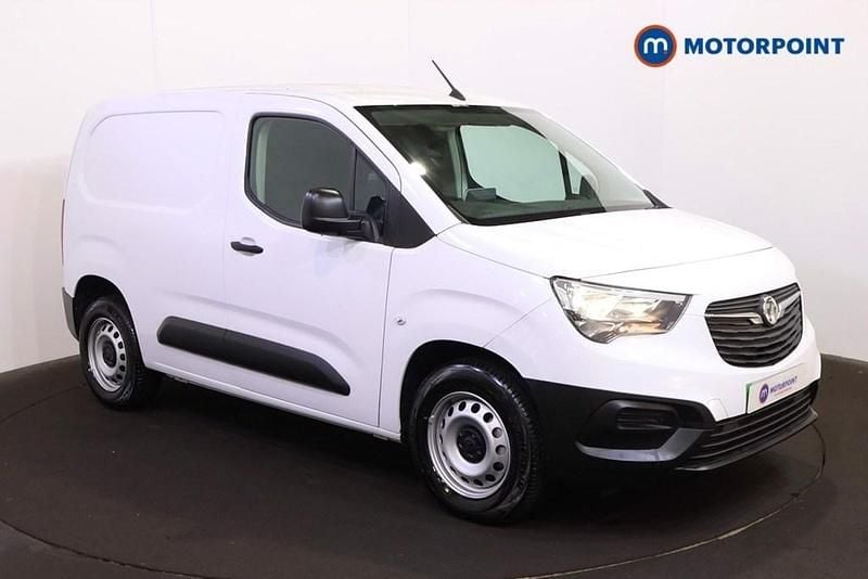 White Used 2024 Vauxhall Combo MPV | £11,499 (Super price) - Image 1/4