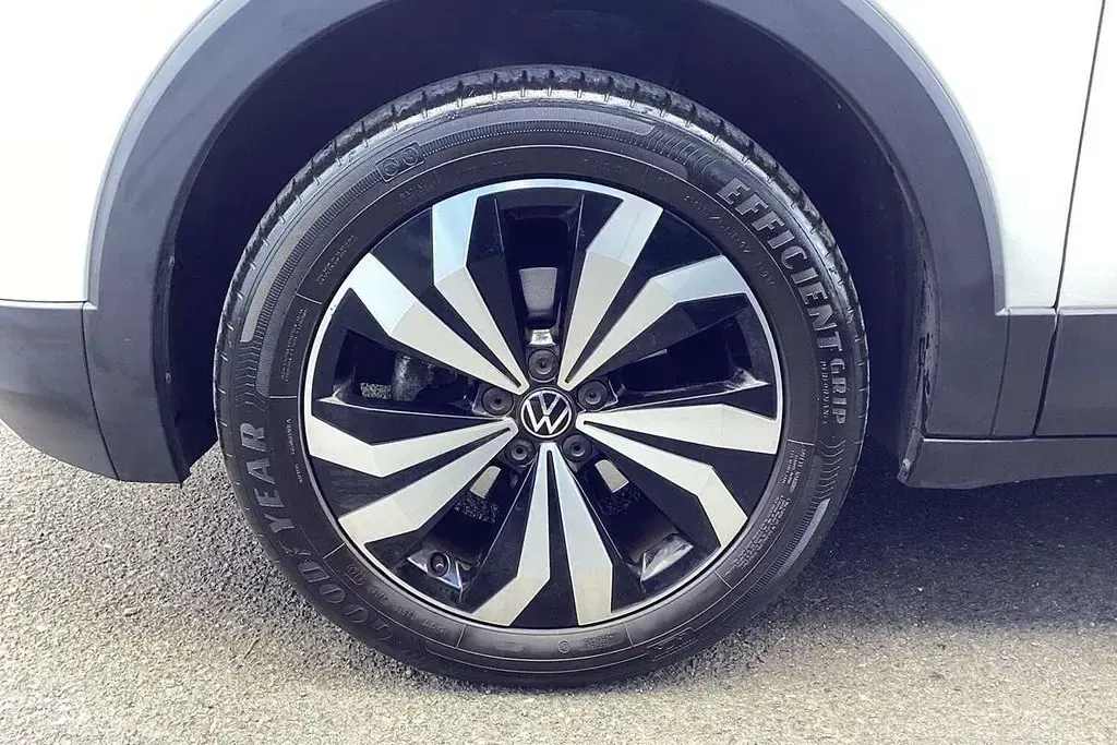 Second-hand VW T-Cross Black Edition 95 CP (69 kW) 2023 Alb SUV