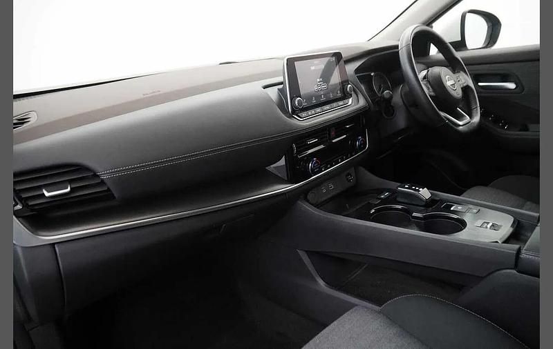 Used Nissan X-Trail Acenta Premium 213 HP (156 kW) 2024 White SUV