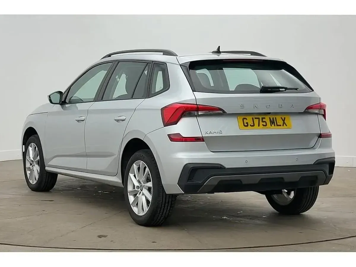 Used Skoda Kamiq SE 94 HP (69 kW) 2025 Brilliant silver metallic SUV