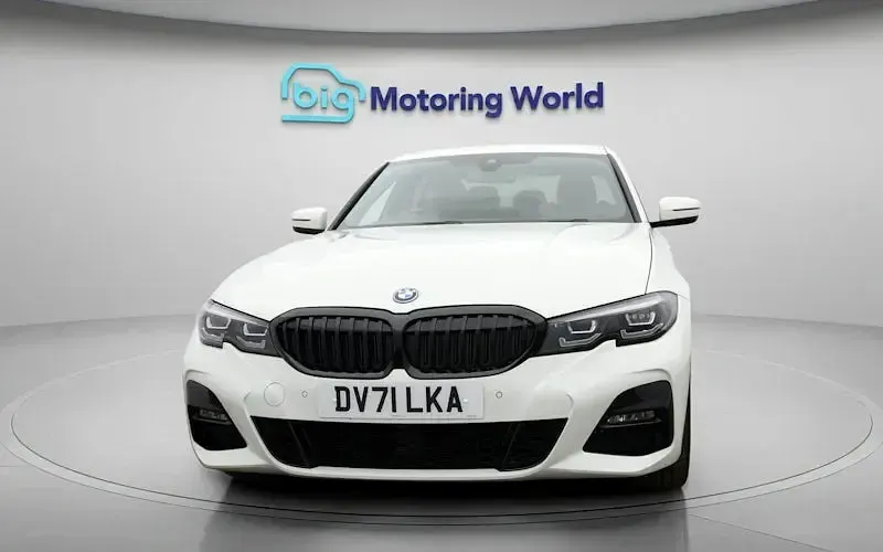 Used BMW 330e M Sport 292 HP (214 kW) 2021 White Sedan