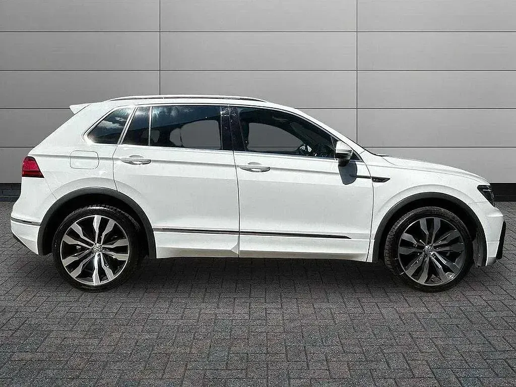 Used VW Tiguan R-line 150 HP (110 kW) 2018 White SUV