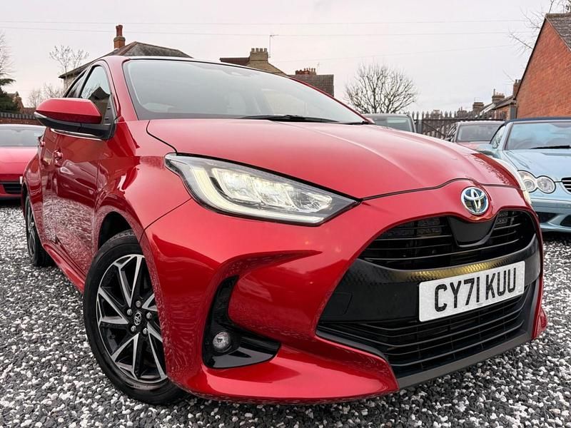 Used Toyota Yaris Hybrid Design 2021 Red Hatchback