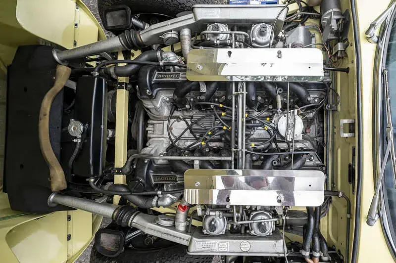 Used Jaguar E-Type 272 HP (200 kW) 1974 Yellow Cabriolet
