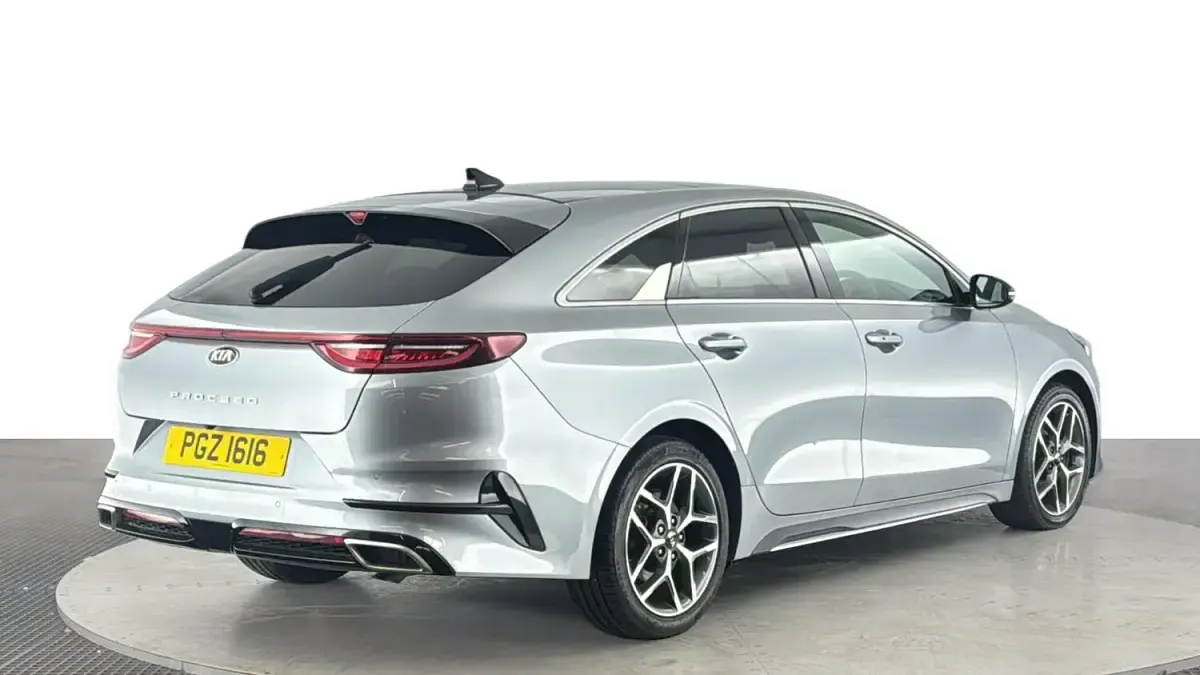 Used Kia ProCeed GT-Line 138 HP (101 kW) 2019 Silver Estate