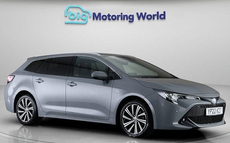Used Toyota Corolla Design 122 HP (89 kW) 2022 Estate