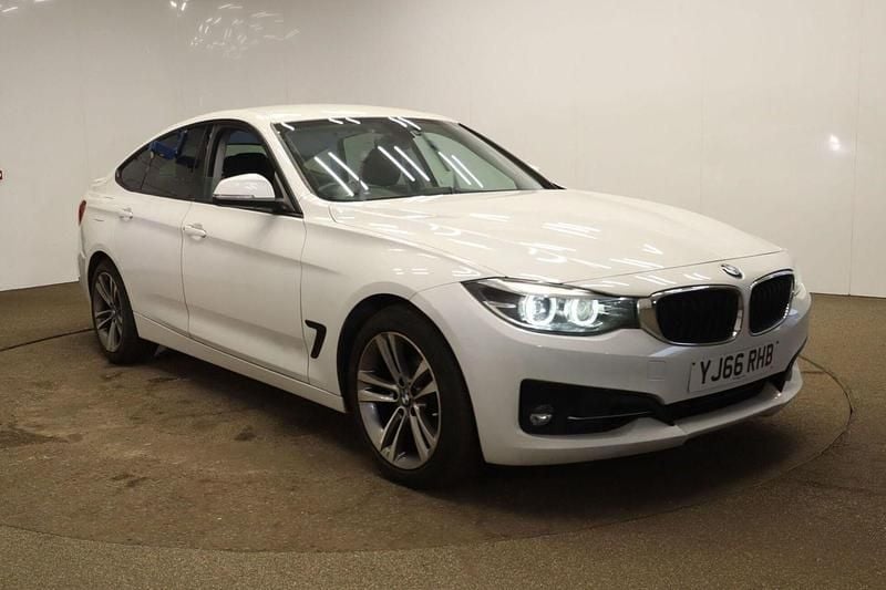 White Used 2017 BMW 320 Gran Turismo Sport Line Hatchback | £11,790 - Image 1/2