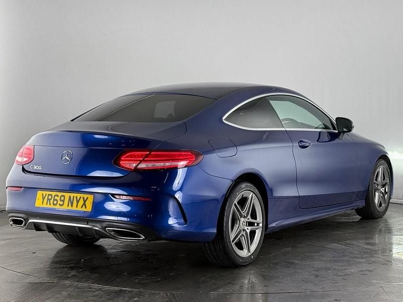Used Mercedes C300 AMG Line Premium 258 HP (189 kW) 2019 Blue Coupe