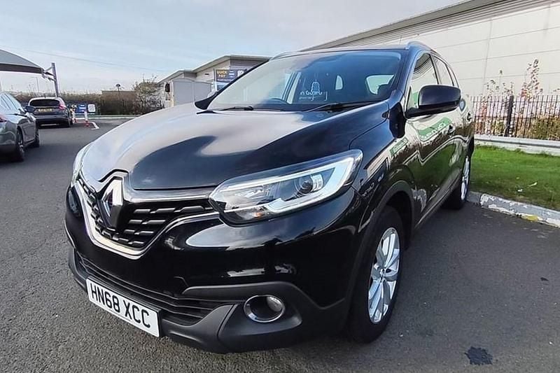 Black Used 2018 Renault Kadjar Dynamique SUV | £7,995 (A bit pricey) - Image 1/1