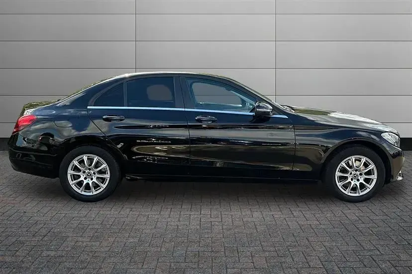 Begagnad Mercedes C200 SE 184 HK (135 kW) 2017 Svart Sedan