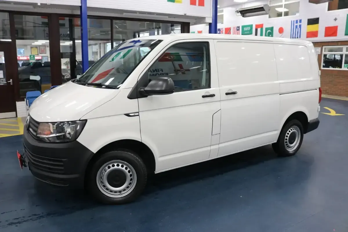 Used VW Transporter Startline 102 HP (75 kW) 2019 White Van