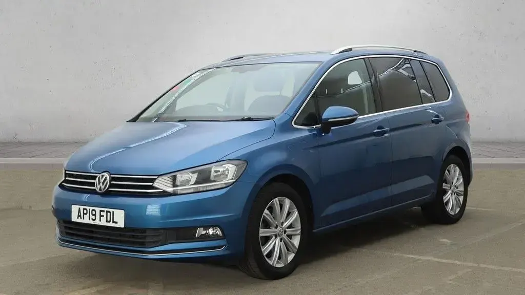 Used VW Touran SEL 150 HP (110 kW) 2019 Blue MPV