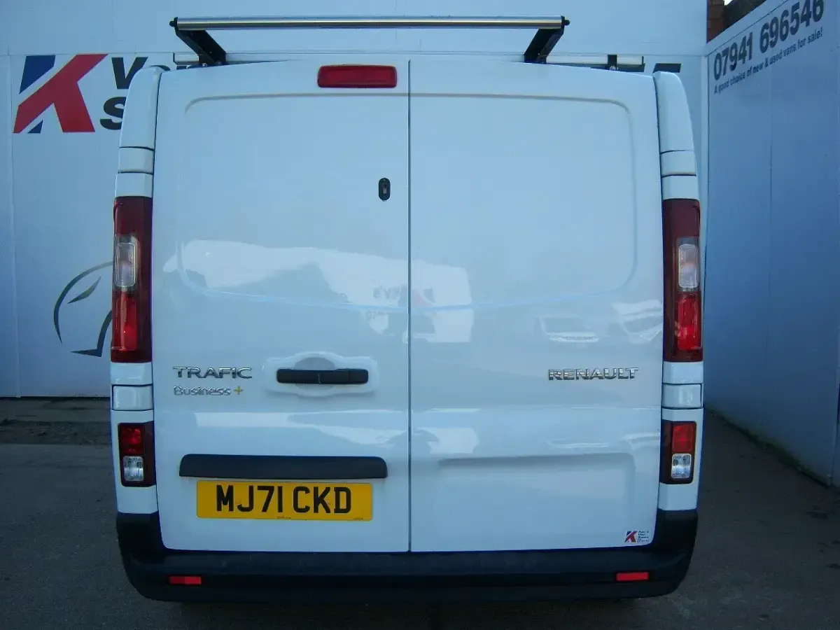 Used Renault Trafic Business 2021 White MPV