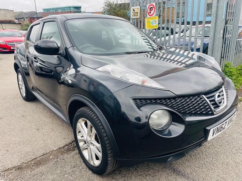 Usado Nissan Juke Acenta 110 HP (80 kW) 2012 Preto SUV