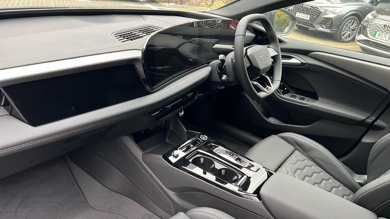 Used Audi A6 e-tron S-Line 269 kW (367 HP) 2025 Magnet grey Estate