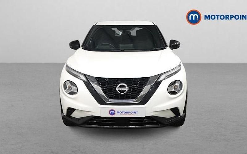 Used Nissan Juke N-Connecta 114 HP (83 kW) 2023 White SUV