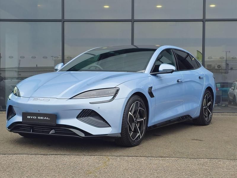 New BYD Seal Design 230 kW (313 HP) 2026 Ice blue