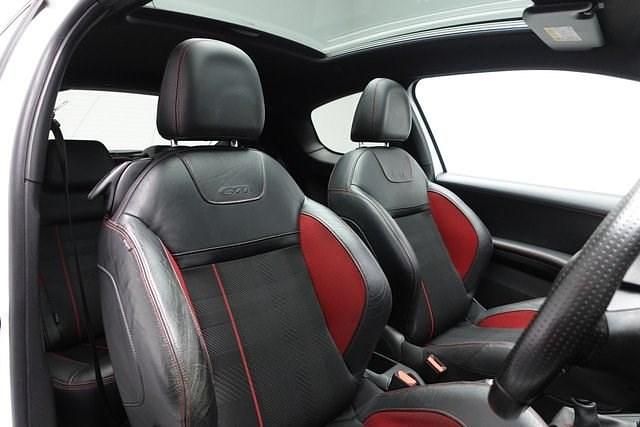 Used Peugeot 208 GTi 200 HP (147 kW) 2013 White Hatchback