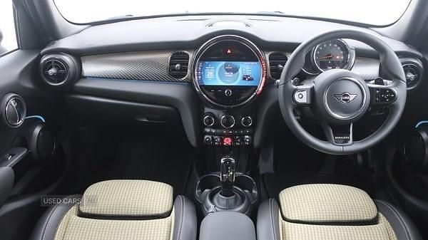 Second-hand Mini Cooper S Hatch 176 CP (129 kW) 2022 Verde Hatchback