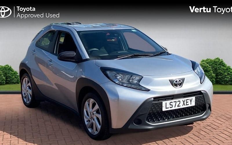 Used Toyota Aygo X PURE 72 HP (52 kW) 2025 SUV