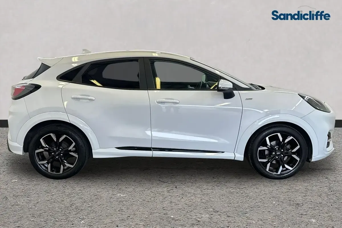 Used Ford Puma ST-Line X 125 HP (91 kW) 2023 White SUV