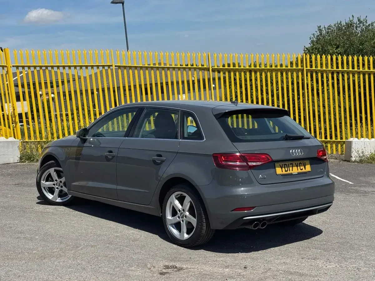 Used Audi A3 Sportback Sport 150 HP (110 kW) 2017 Grey Hatchback