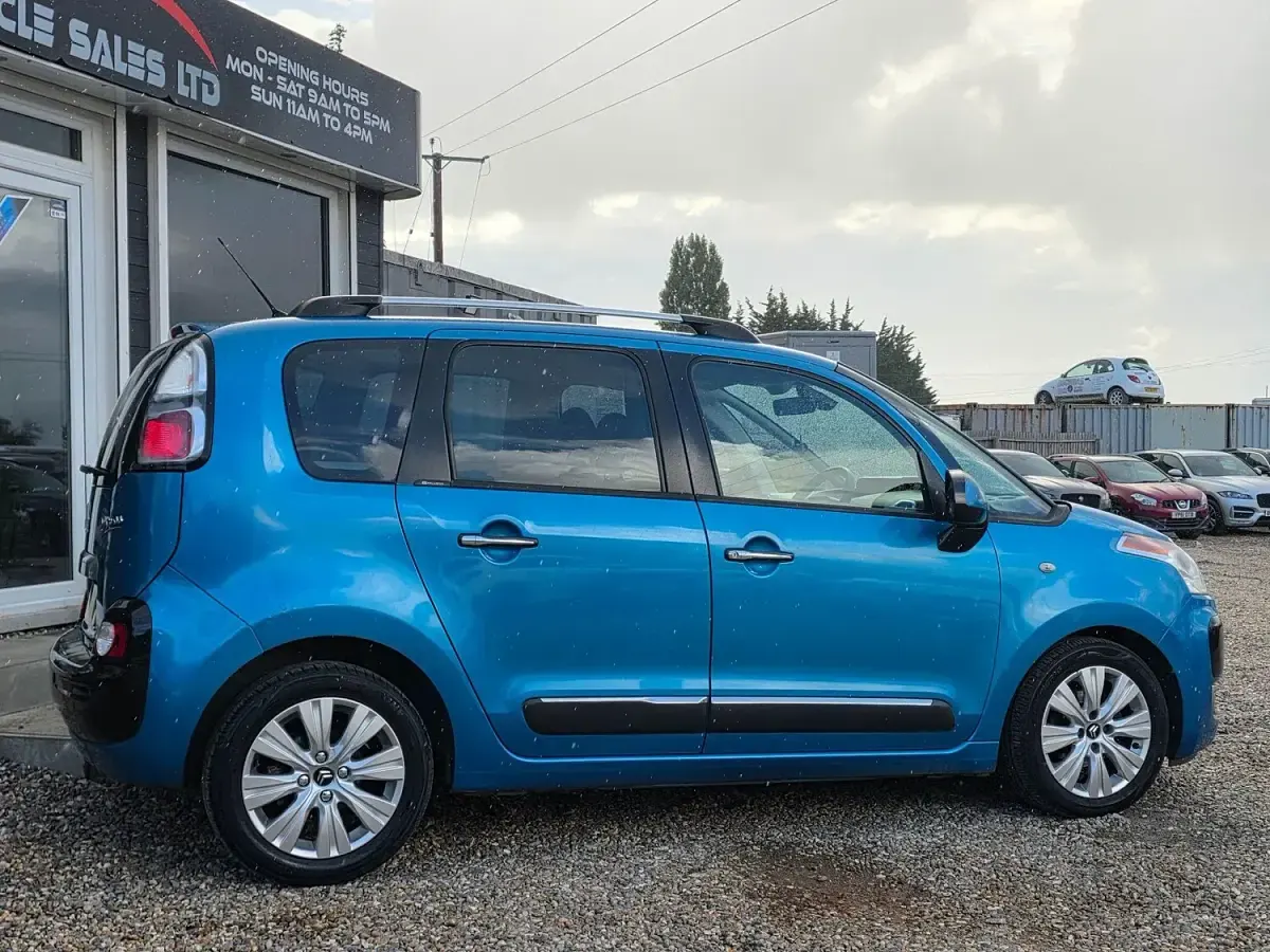 Used Citroën C3 Picasso Exclusive 2010 Blue MPV