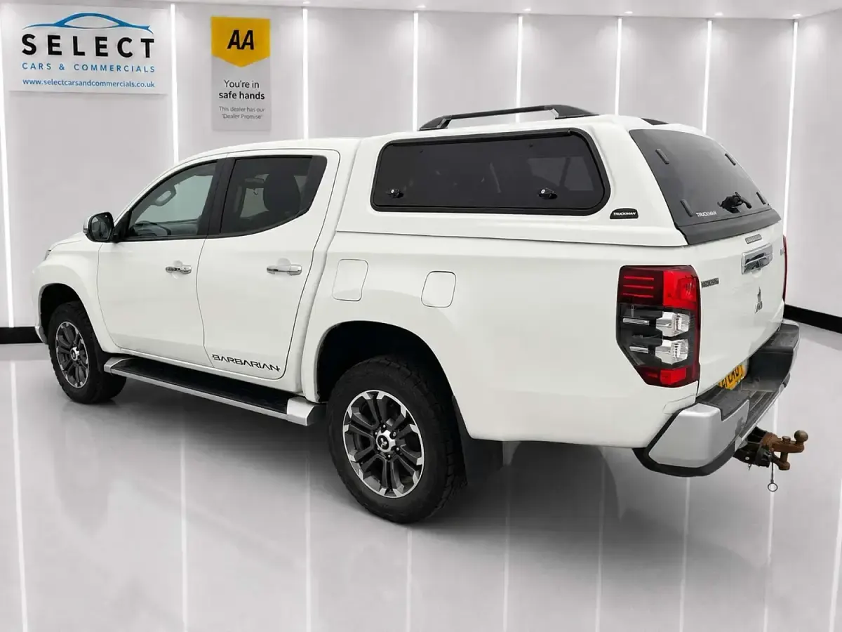 Used Mitsubishi L200 150 HP (110 kW) 2021 White Pickup