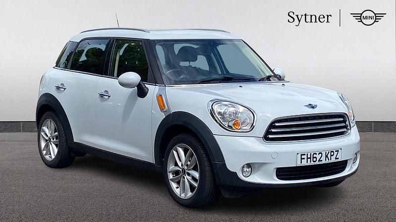 White Used 2013 Mini Cooper Countryman SUV | £8,750 (Fair price) - Image 1/4