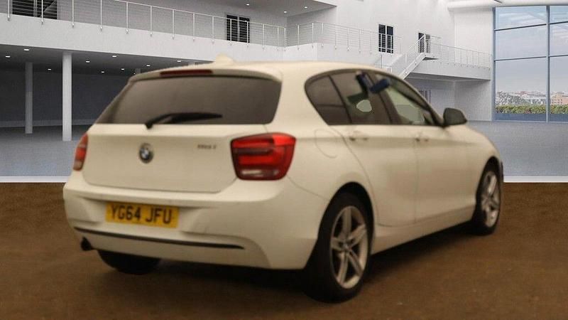 Used BMW 116 Sport Line 2014 White Hatchback
