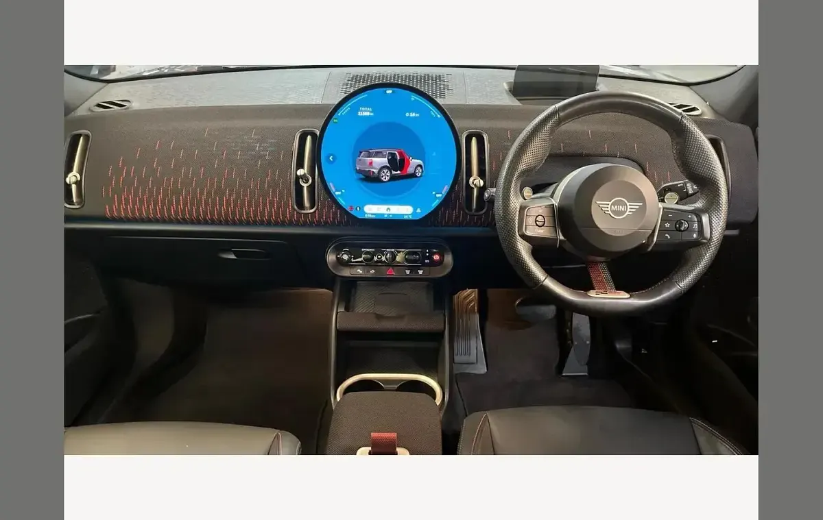 Used Mini Countryman Sport 170 HP (125 kW) 2024 Green SUV