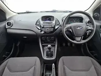 Used Ford Ka Plus Zetec 70 HP (51 kW) 2017 White Hatchback