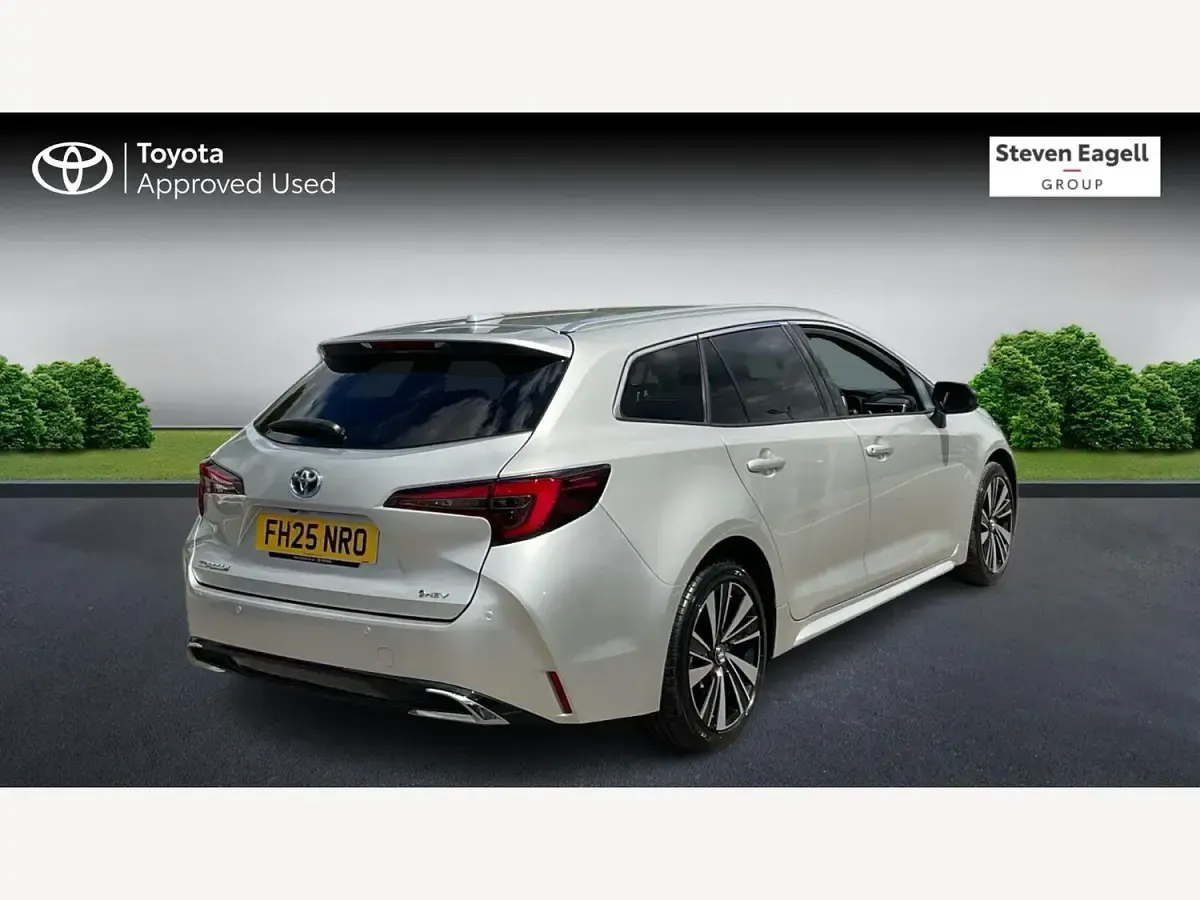 Used Toyota Corolla Design 140 HP (102 kW) 2025 Silver Estate