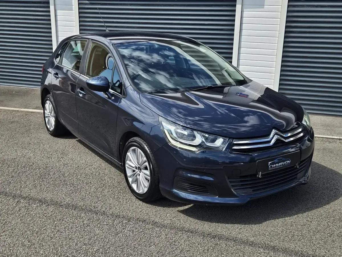 Used Citroën C4 Feel 2015 Blue Hatchback