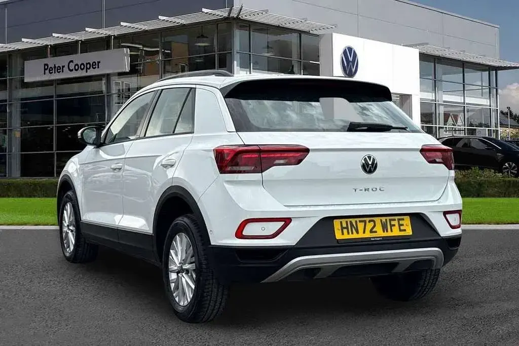 Used VW T-Roc Life 110 HP (80 kW) 2022 White SUV