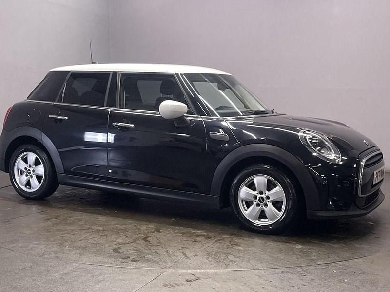 Used Mini Cooper Classic 136 HP (100 kW) 2022 Black Hatchback