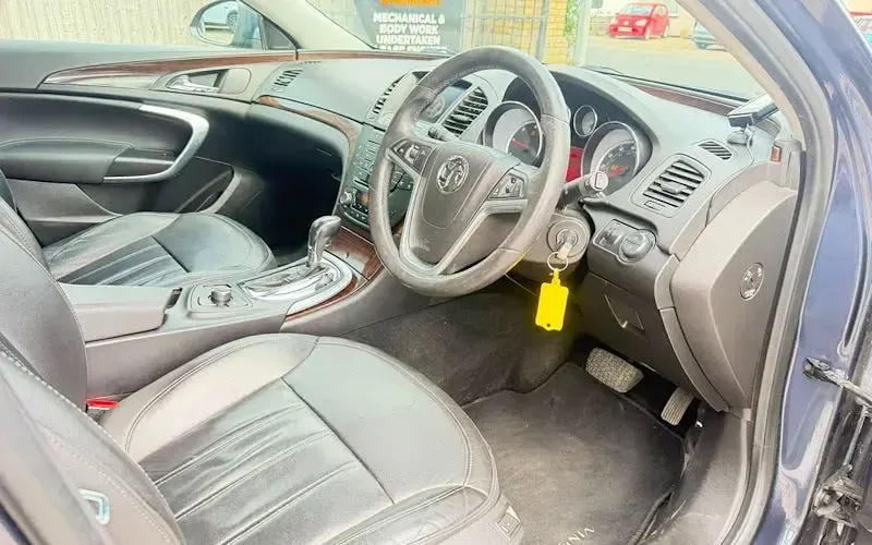 Used Vauxhall Insignia Elite 160 HP (117 kW) 2009 Black Hatchback