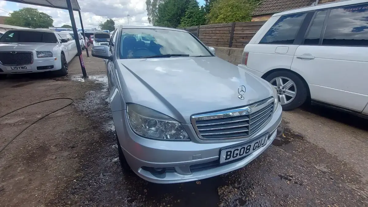 Used Mercedes C220 SE 170 HP (125 kW) 2008 Silver Sedan